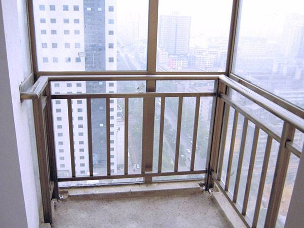 不銹鋼窗臺護欄