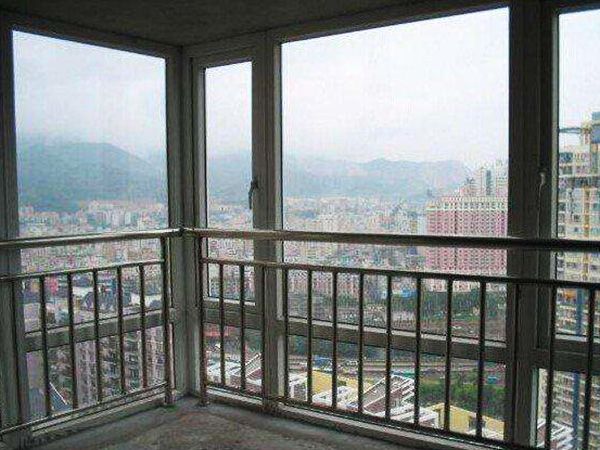 不銹鋼窗臺護欄