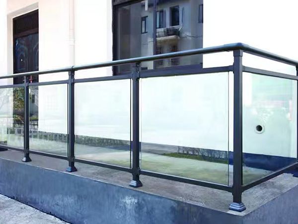 陽臺護欄